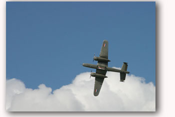 Dunsfold Vintage Aircraft & Military Vehicles 2006